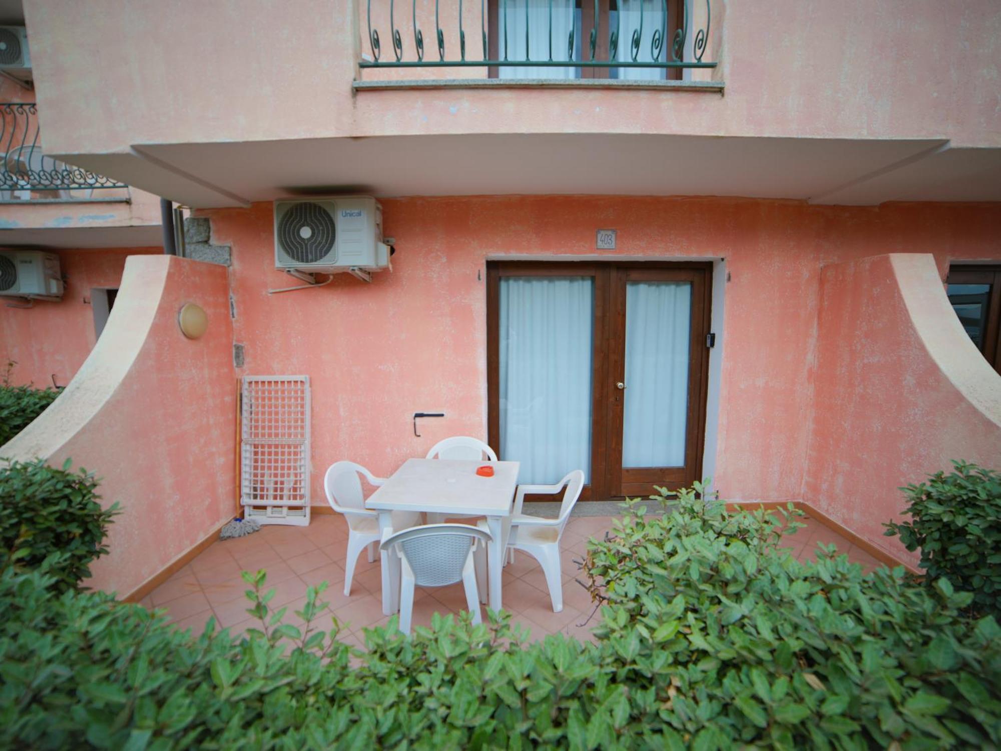 Aparthotel Il Borgo Di Badesi Exterior foto