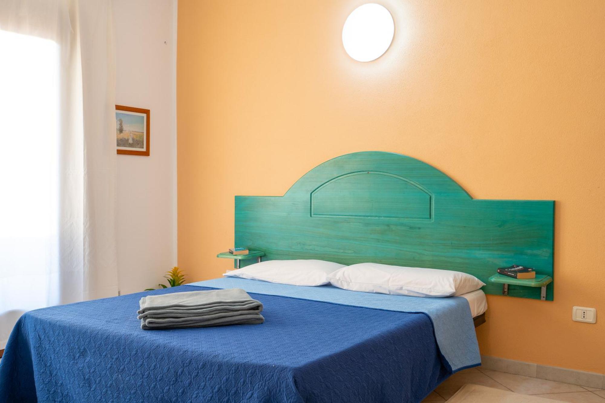 Aparthotel Il Borgo Di Badesi Exterior foto