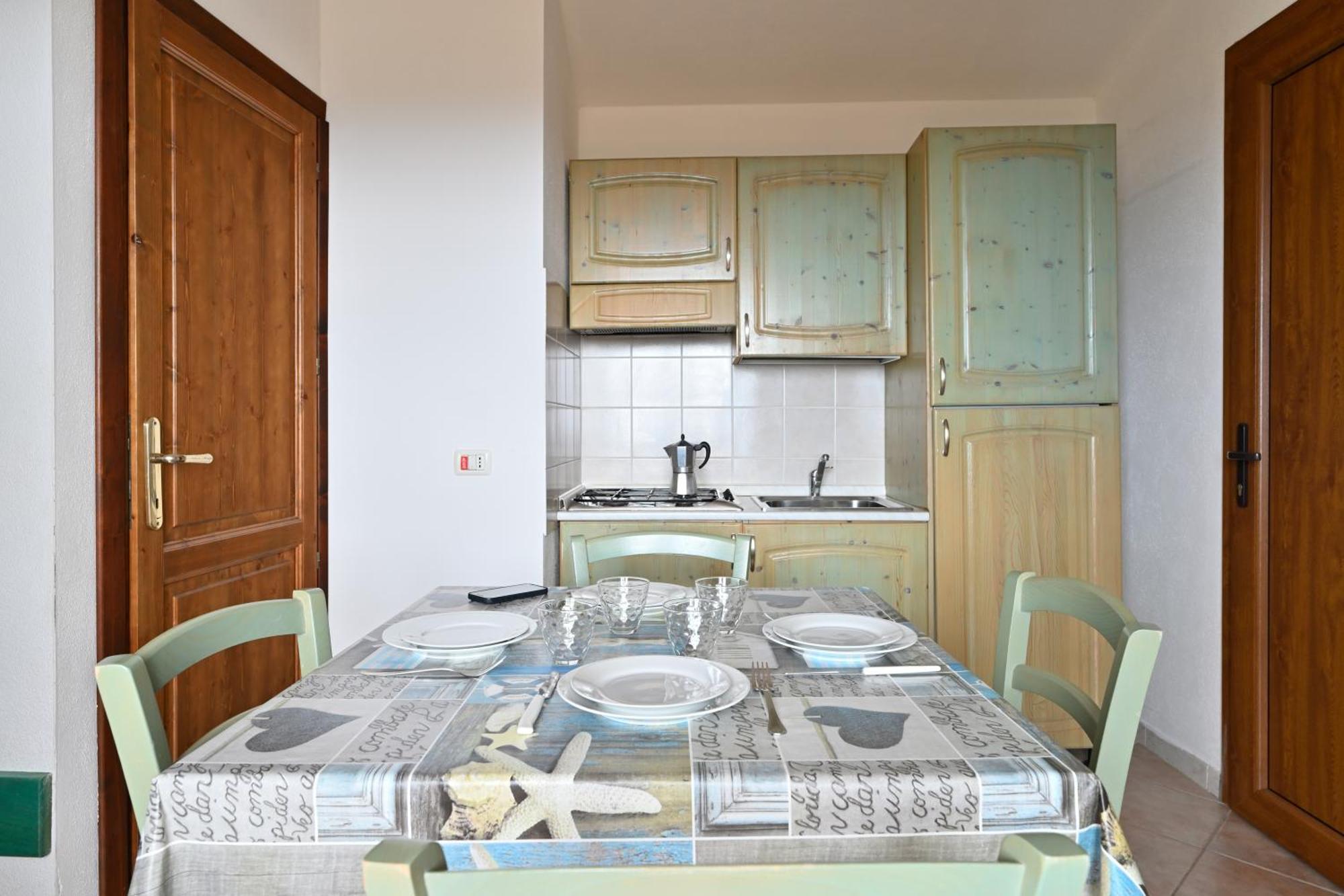 Aparthotel Il Borgo Di Badesi Exterior foto